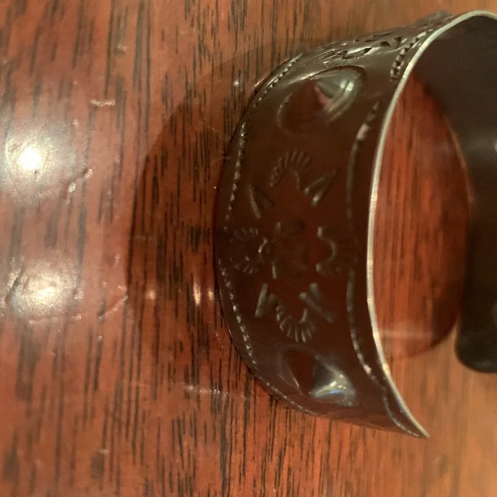 Jewelry - Picture 2 of 3